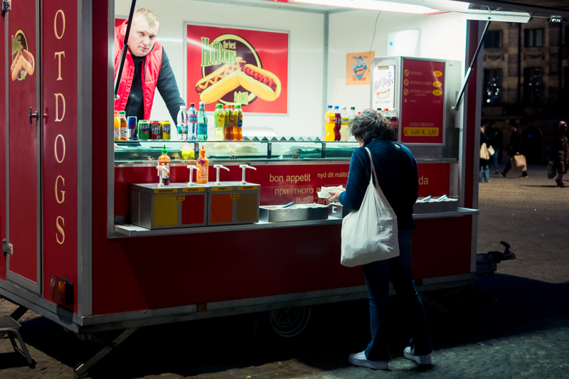 Amsterdam night street photography case study